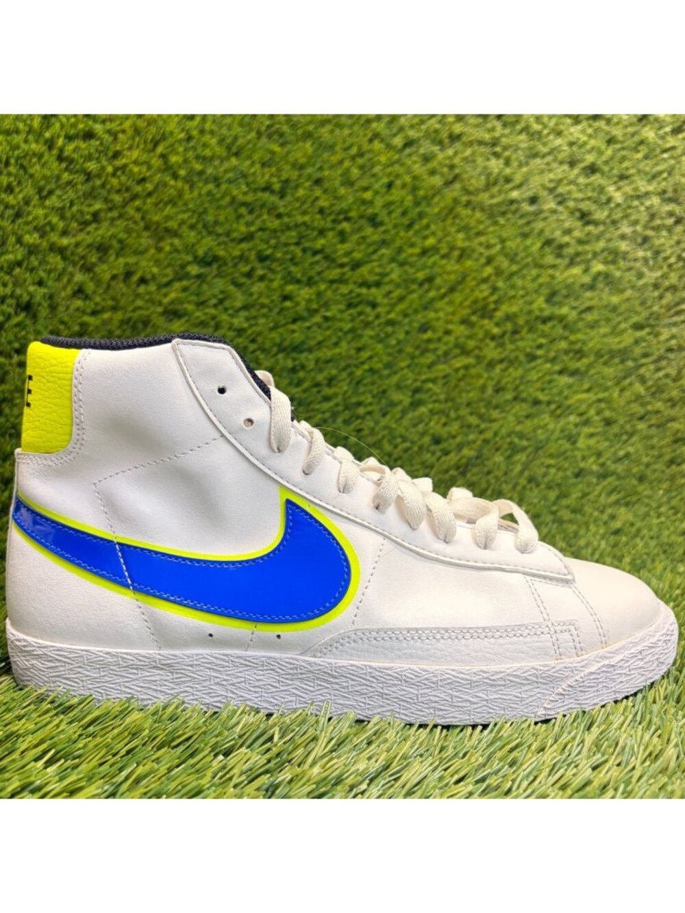 Nike Blazer Mid GS Boys Size 7Y White Blue Athletic Leather Shoes Sneakers